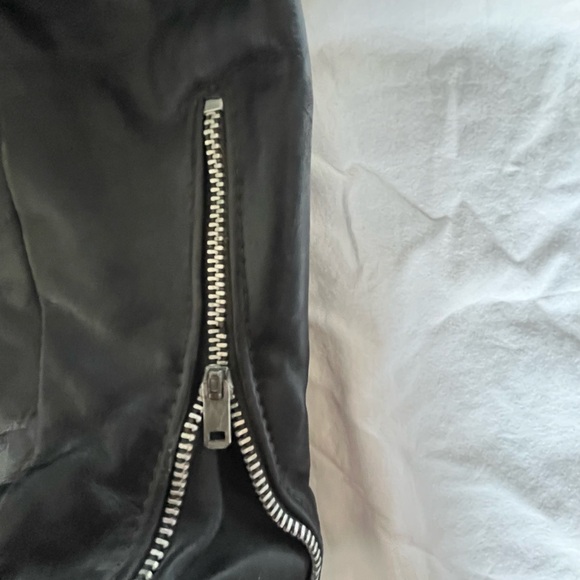 Woman’s Harley-Davidson leather motorcycle jacket - Picture 3 of 10